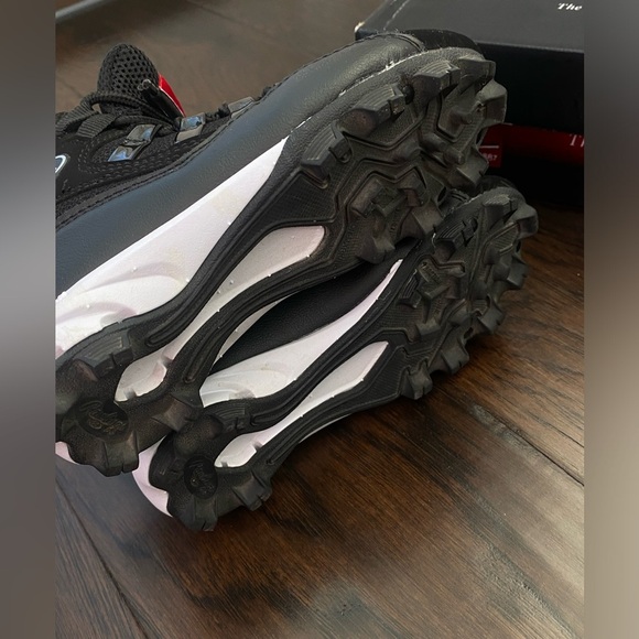 Baseball Shoes for Boys size 12 - Picture 5 of 8